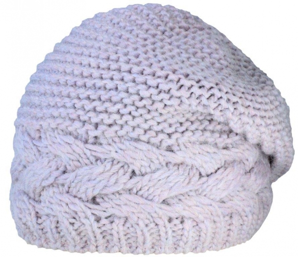 Strickbeanie mit Zopfmuster